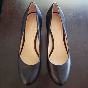 Cole Haan black pumps